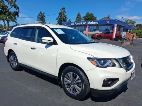 White 2017 Nissan Pathfinder SL Sport Utility 4D for sale in Tacoma, WA
