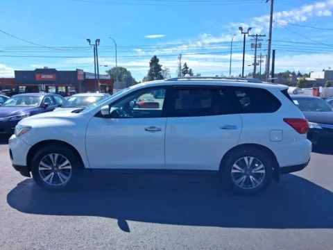 More photos of 2017 Nissan Pathfinder SL Sport Utility 4D at All American Motors, WA