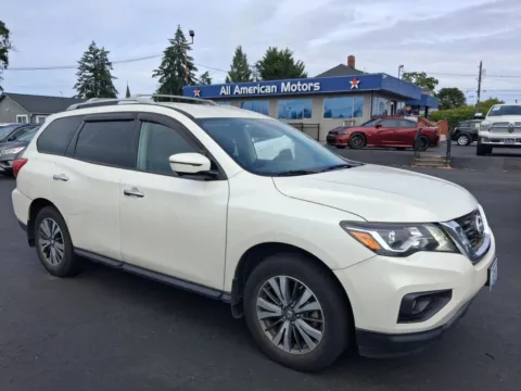 White 2017 Nissan Pathfinder SL Sport Utility 4D for sale in Tacoma, WA