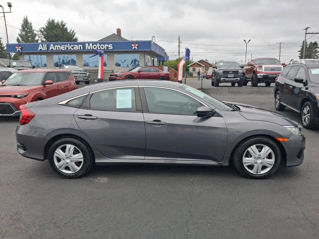 Honda Civic photo 10