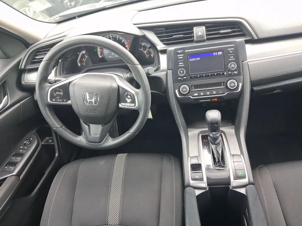 Honda Civic photo 13