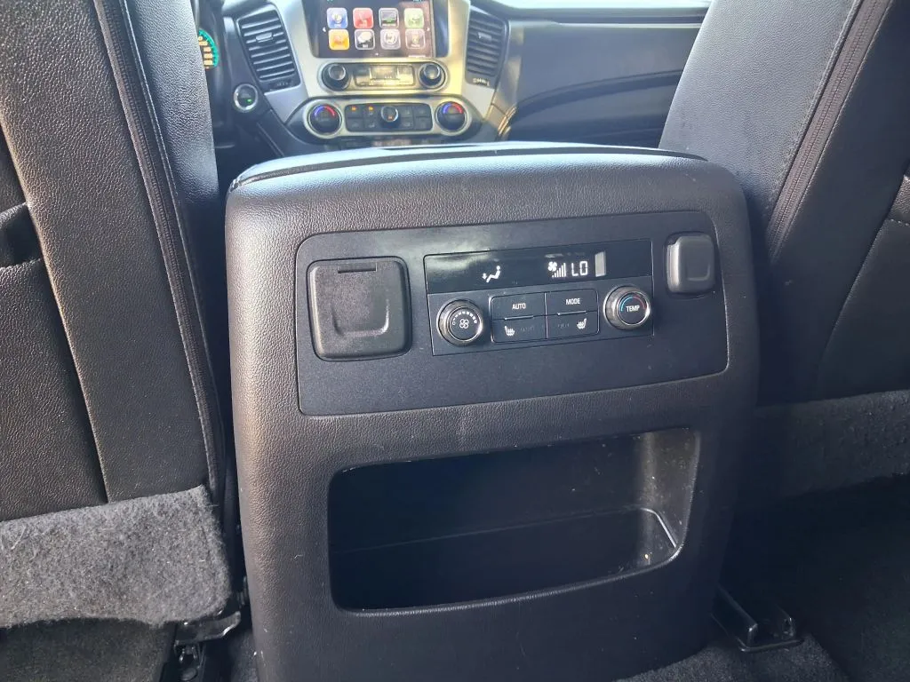 Chevrolet Tahoe photo 22