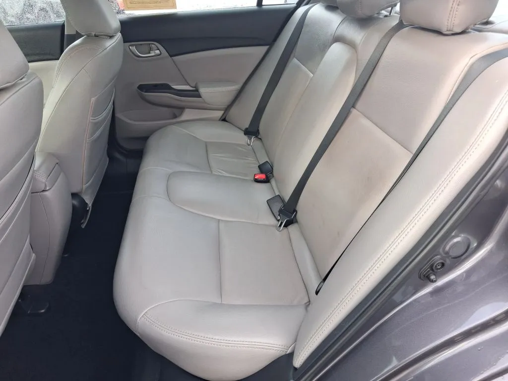 Honda Civic photo 12