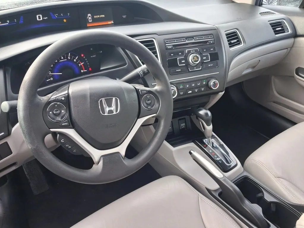 Honda Civic photo 13