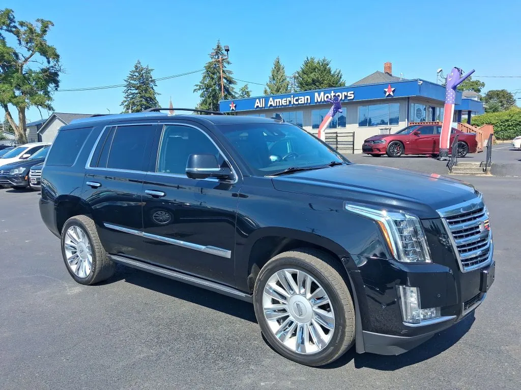 Black 2017 Cadillac Escalade Platinum Sport Utility 4D for sale in Tacoma, WA