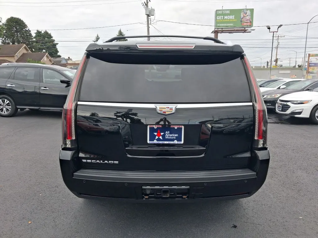 Cadillac Escalade photo 6
