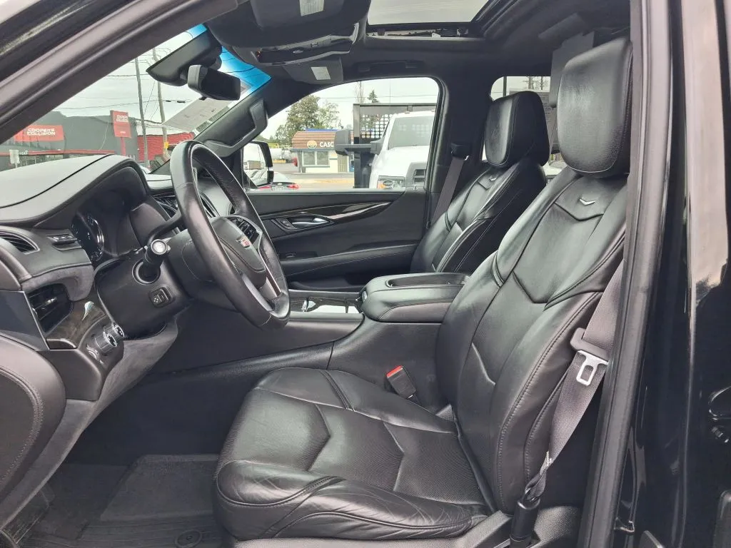 Cadillac Escalade photo 24