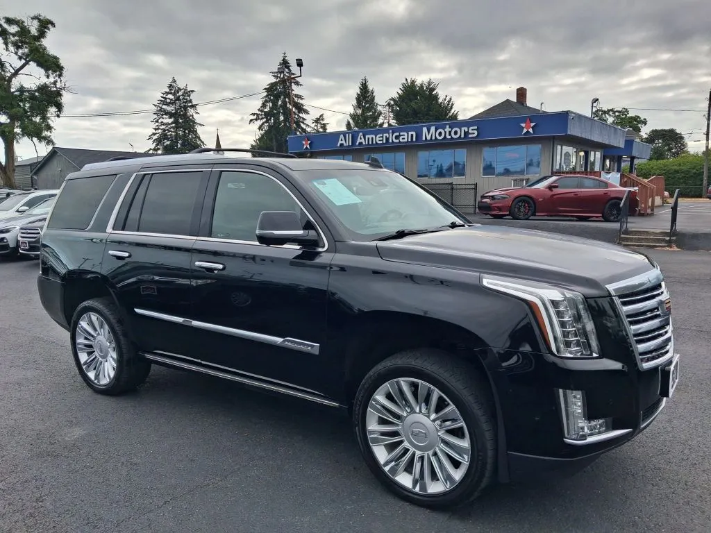 Black 2017 Cadillac Escalade Platinum Sport Utility 4D for sale in Tacoma, WA