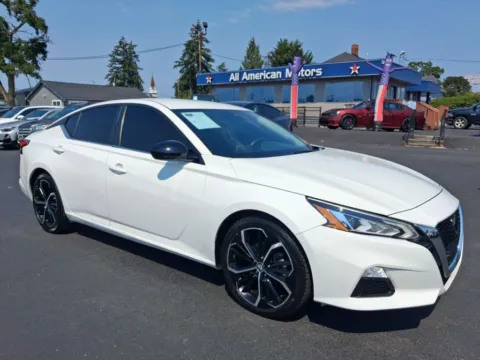 White 2021 Nissan Altima 2.5 SR Sedan 4D for sale in Tacoma, WA