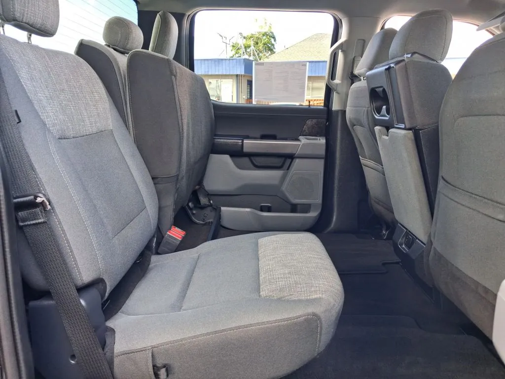 Ford F-150 photo 16