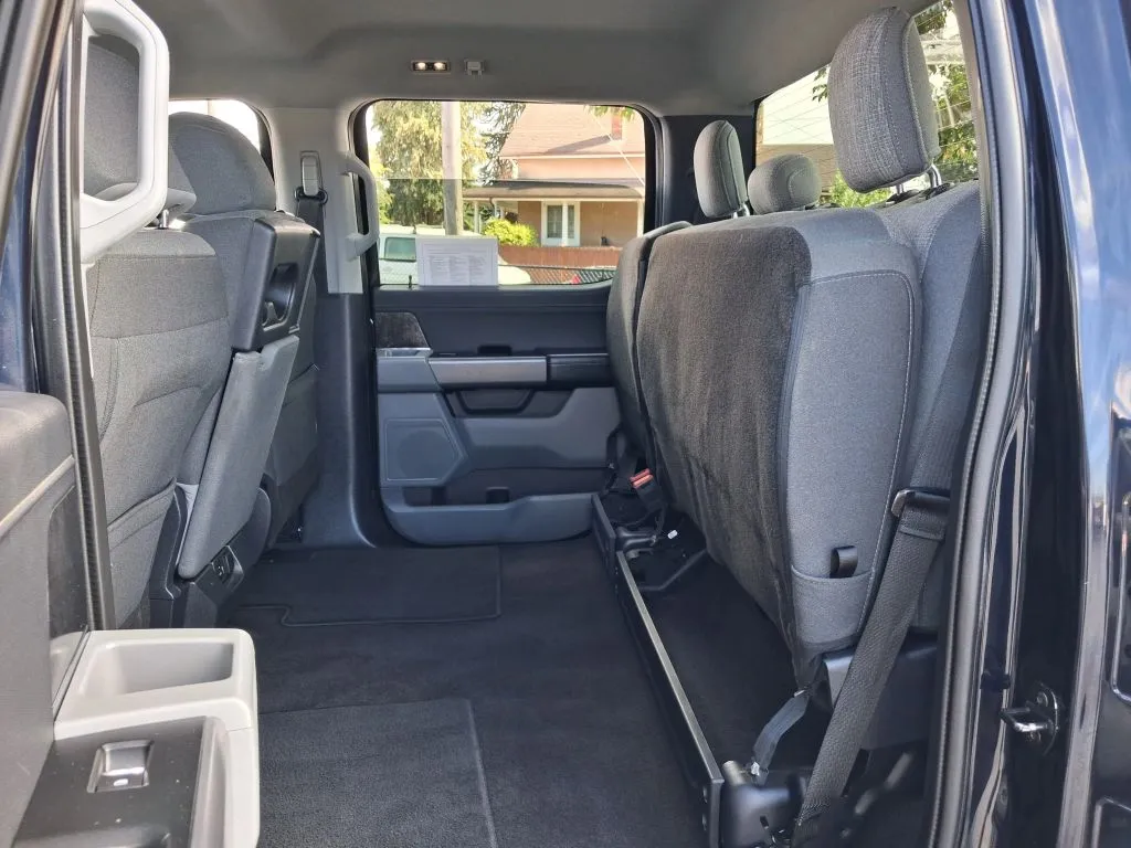 Ford F-150 photo 12