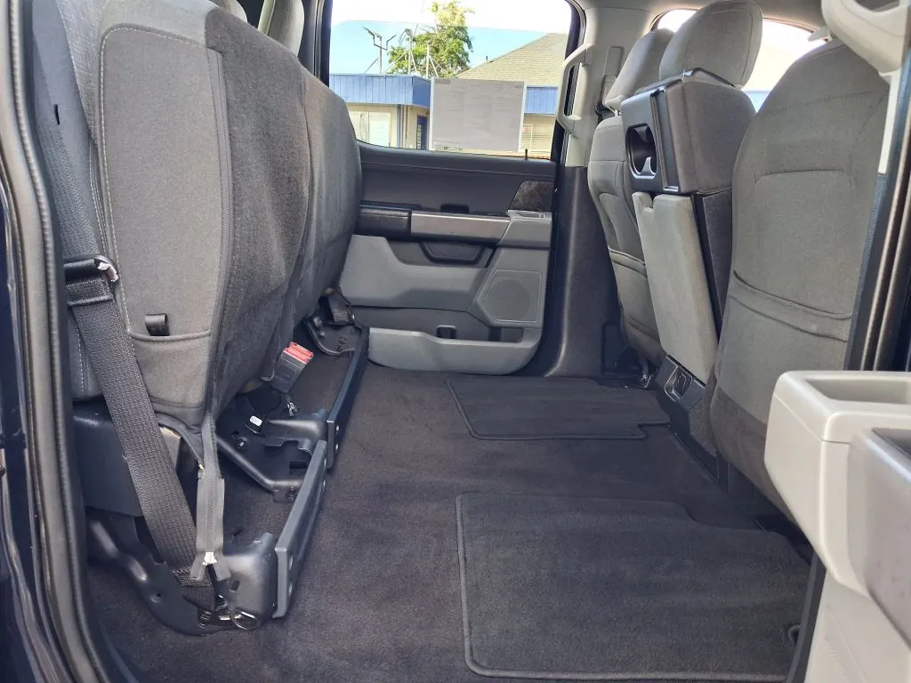 Ford F-150 photo 13