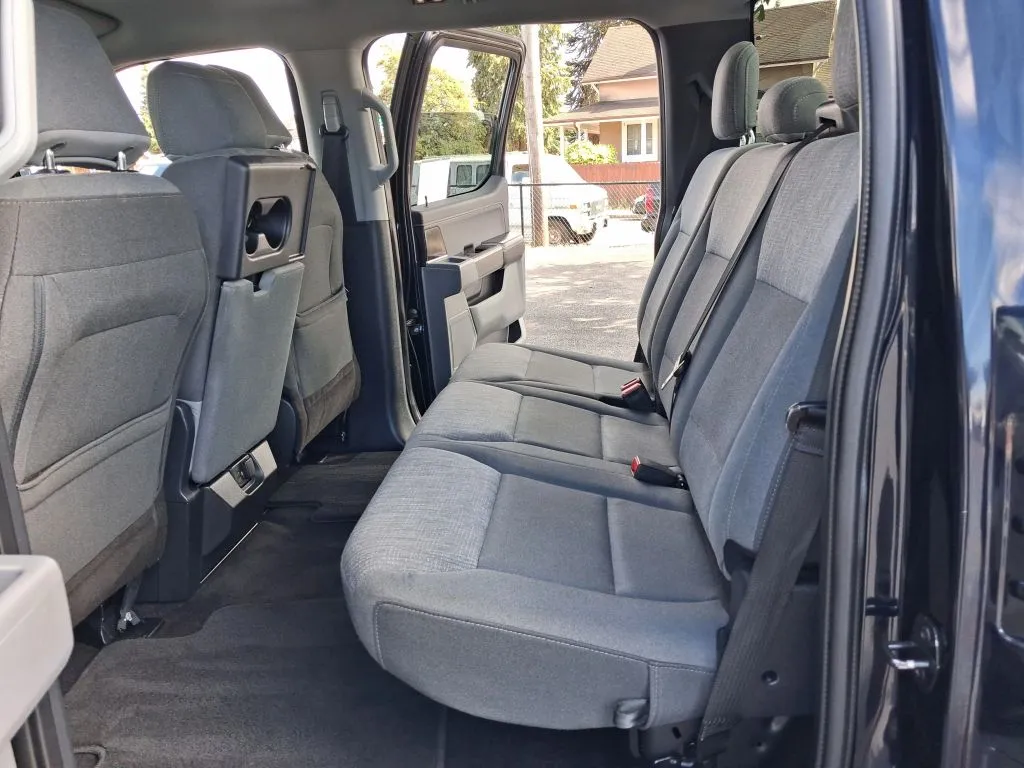 Ford F-150 photo 17