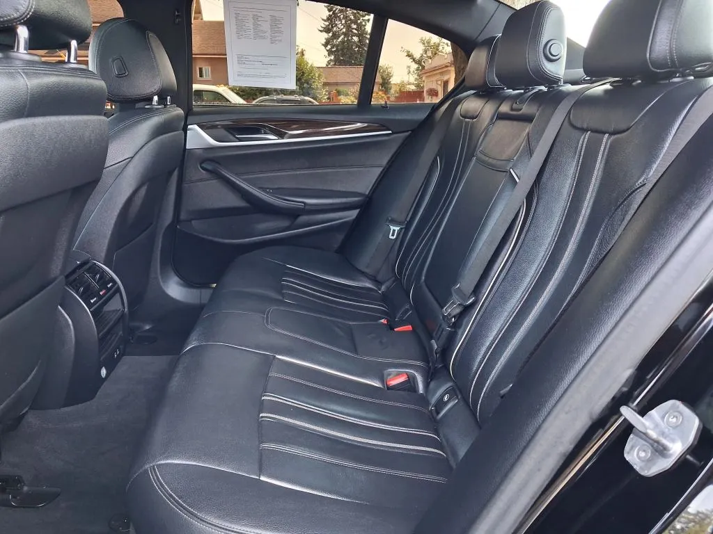 BMW 5 Series photo 20