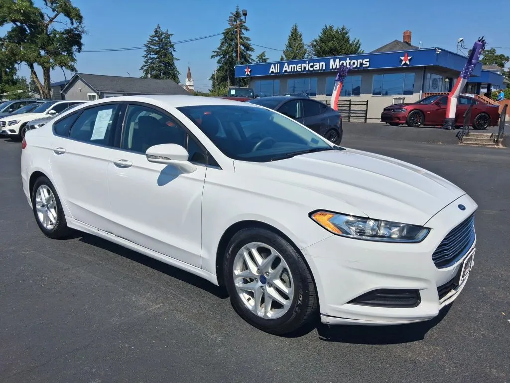 White 2016 Ford Fusion SE Sedan 4D for sale in Tacoma, WA