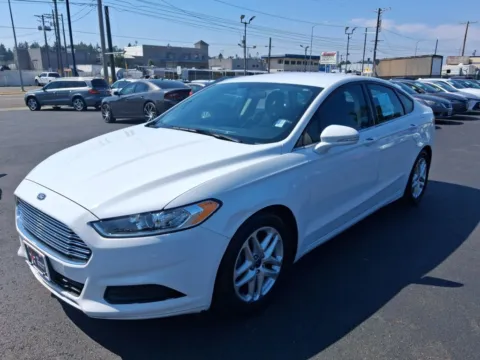 More photos of 2016 Ford Fusion SE Sedan 4D at All American Motors, WA