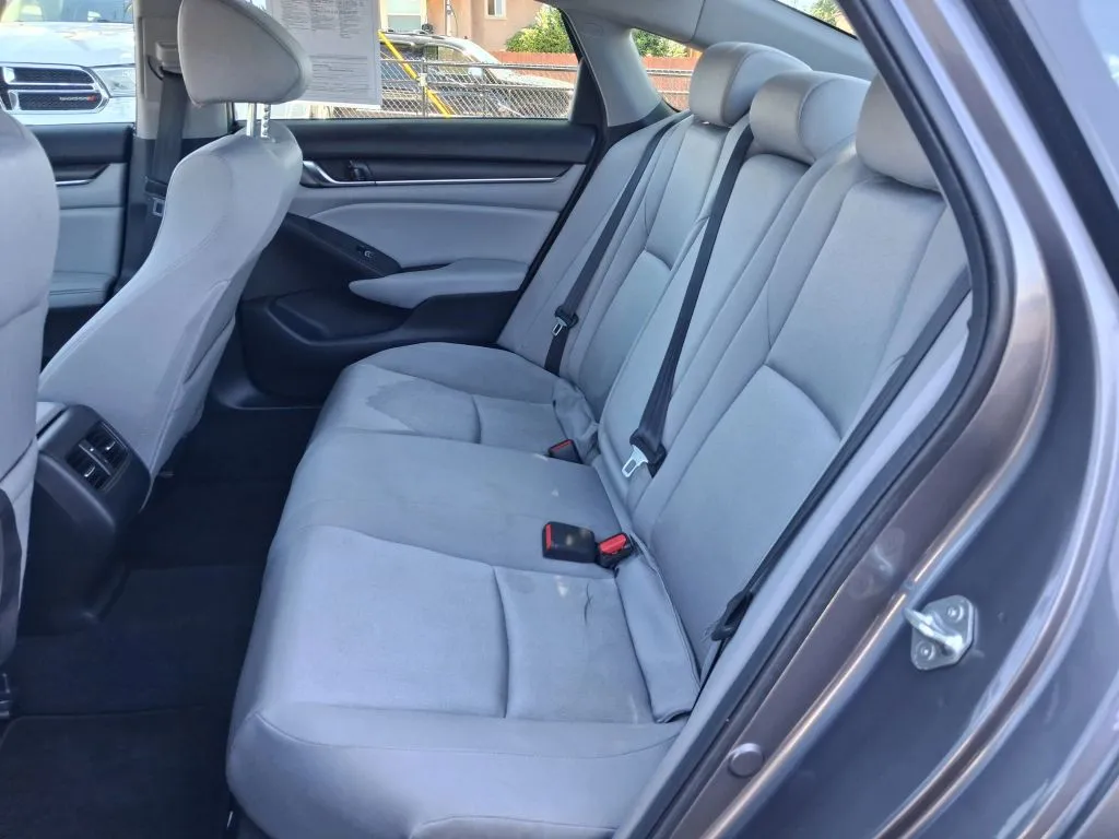 Honda Accord photo 15