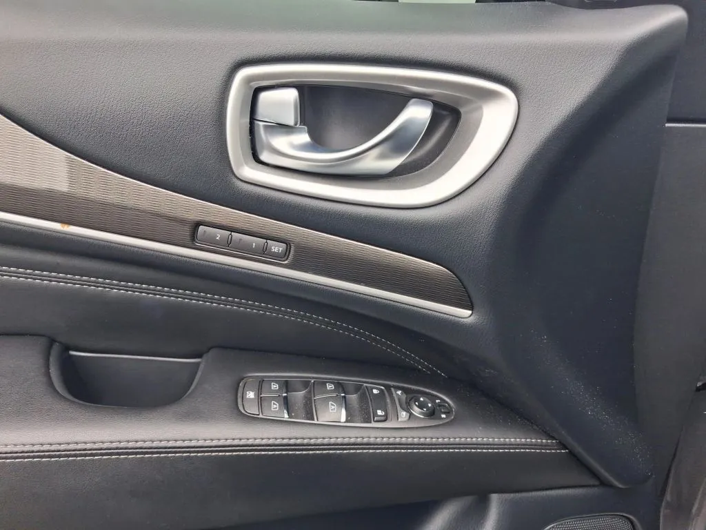 Infiniti QX60 photo 25