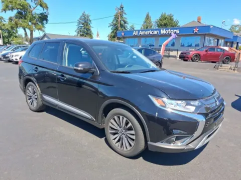 Black 2020 Mitsubishi Outlander SE Sport Utility 4D for sale in Tacoma, WA