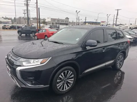 Another view of 2020 Mitsubishi Outlander SE Sport Utility 4D for sale in Tacoma, WA at All American Motors