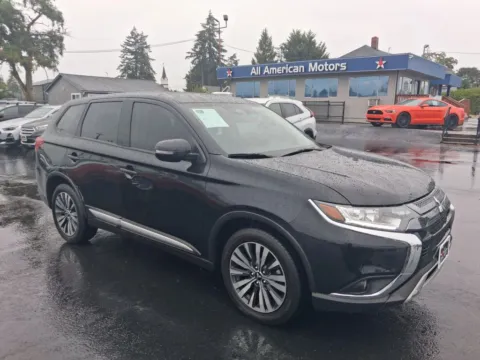 Black 2020 Mitsubishi Outlander SE Sport Utility 4D for sale in Tacoma, WA