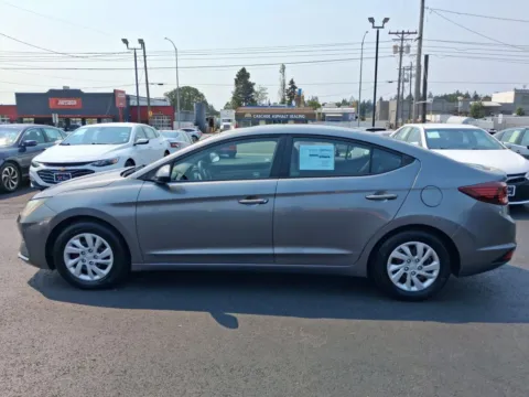 More photos of 2019 Hyundai Elantra SE Sedan 4D at All American Motors, WA