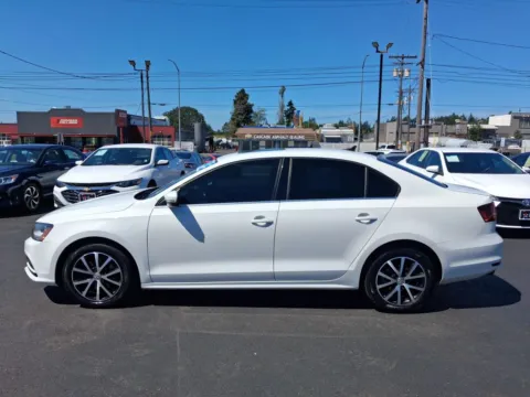 More photos of 2018 Volkswagen Jetta 1.4T SE Sedan 4D at All American Motors, WA