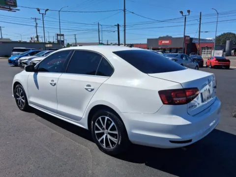 More photos of 2018 Volkswagen Jetta 1.4T SE Sedan 4D at All American Motors, WA