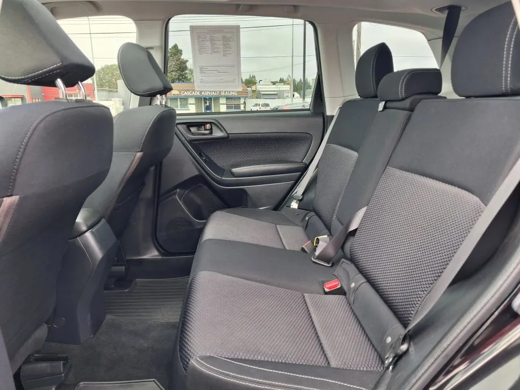 Subaru Forester photo 17
