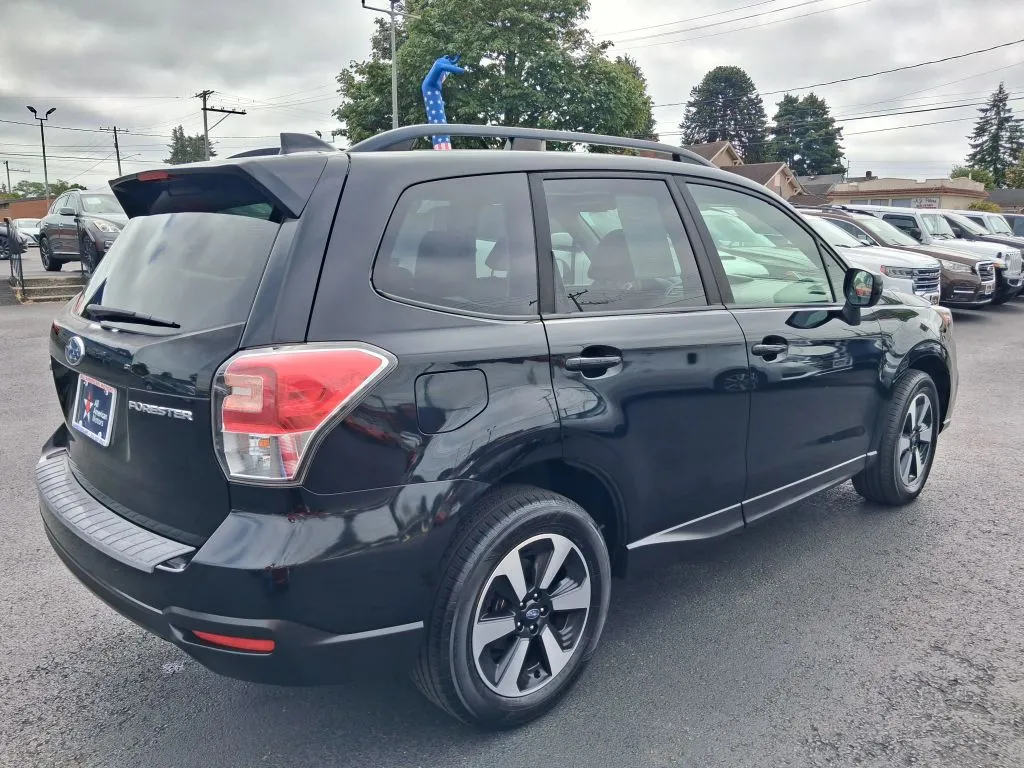 Subaru Forester photo 8