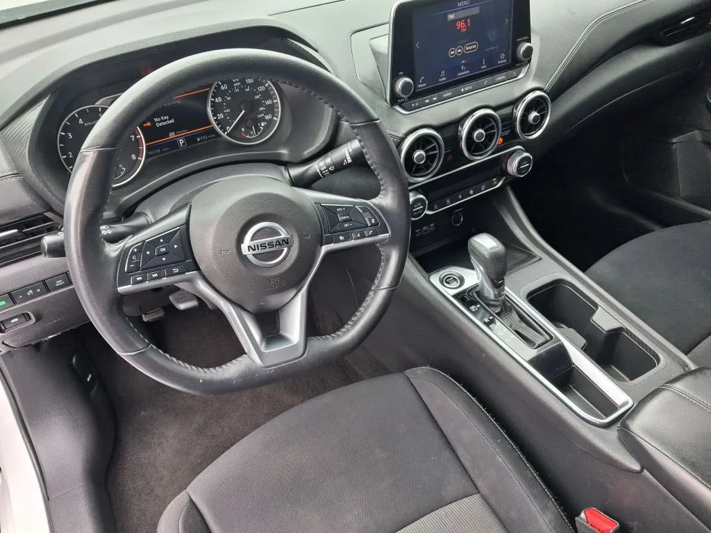 Nissan Sentra photo 18