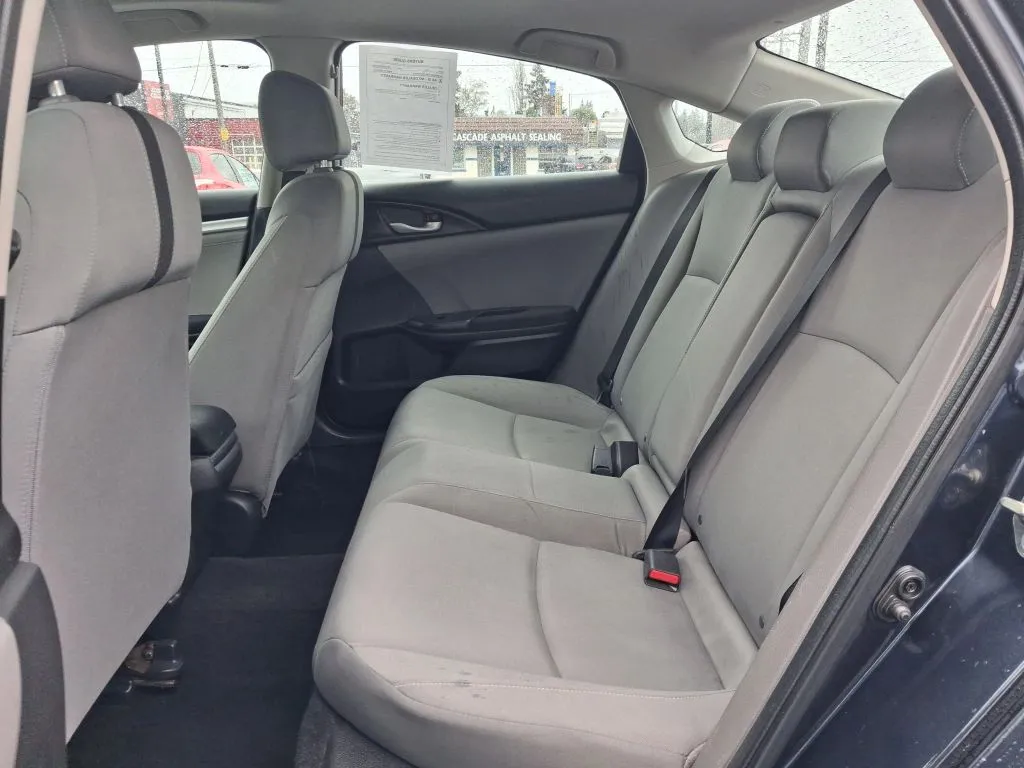 Honda Civic photo 18