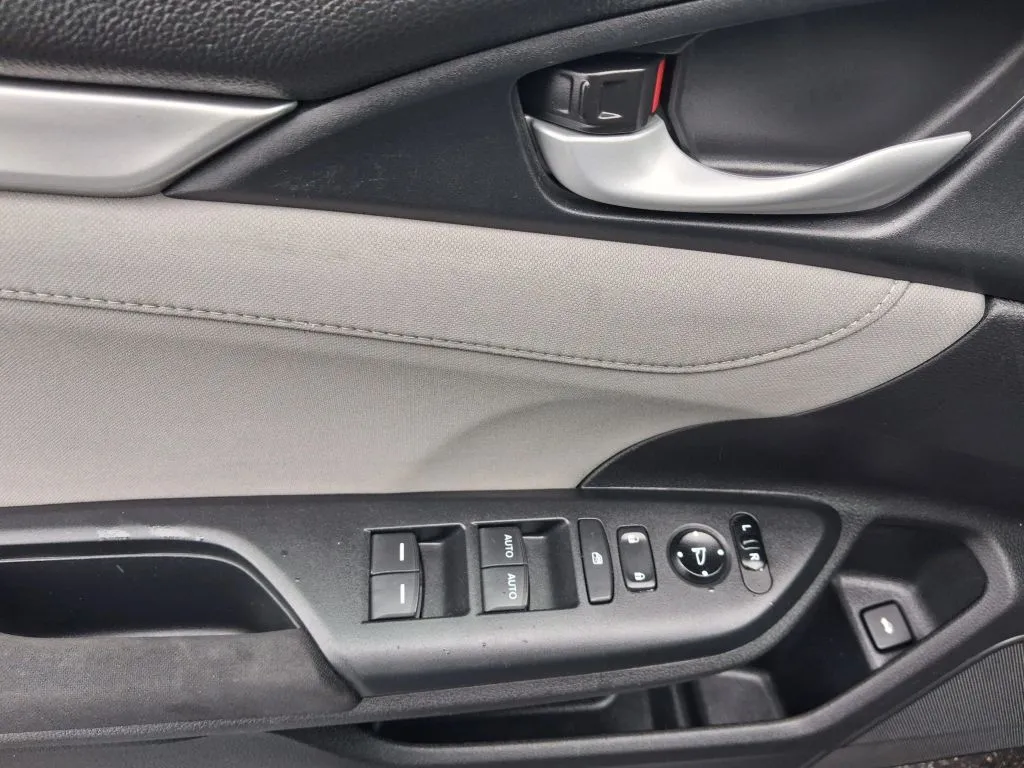 Honda Civic photo 20