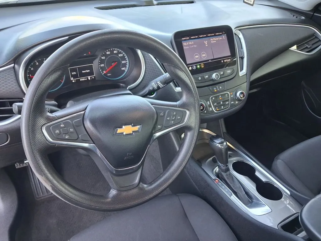 Chevrolet Malibu photo 17