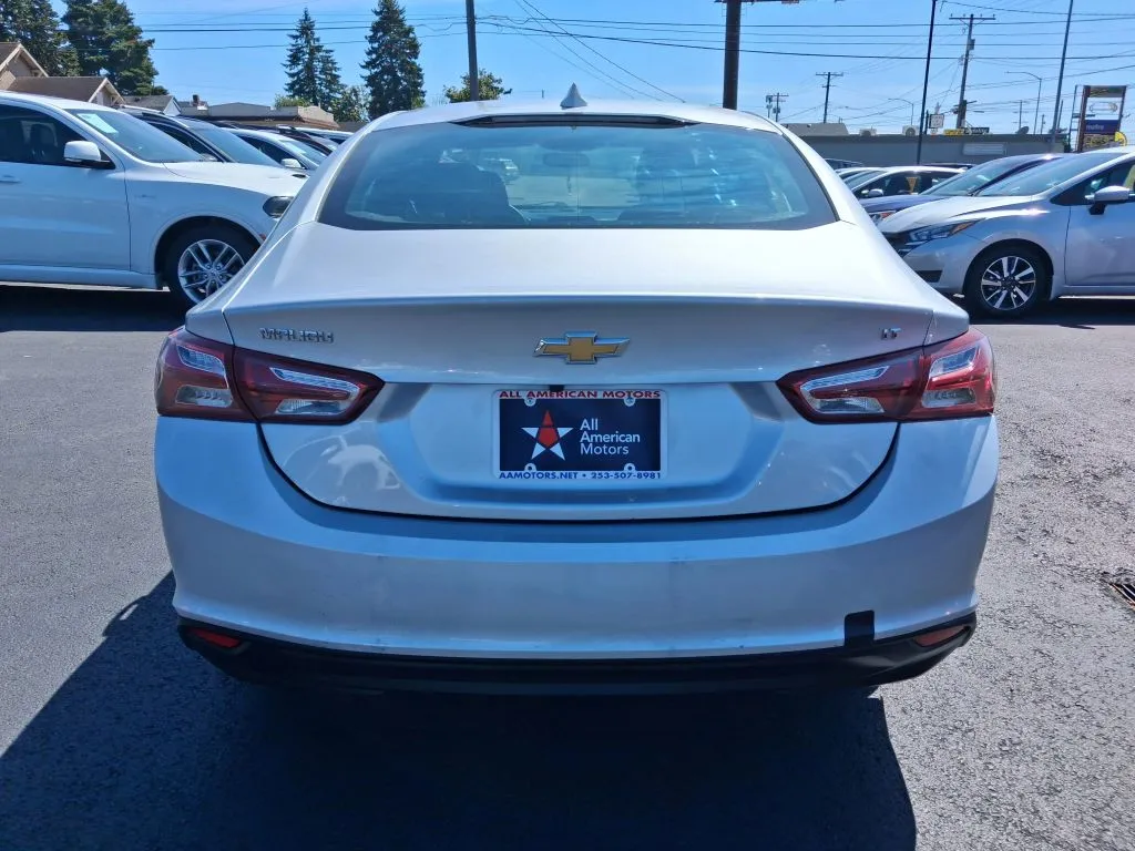 Chevrolet Malibu photo 9