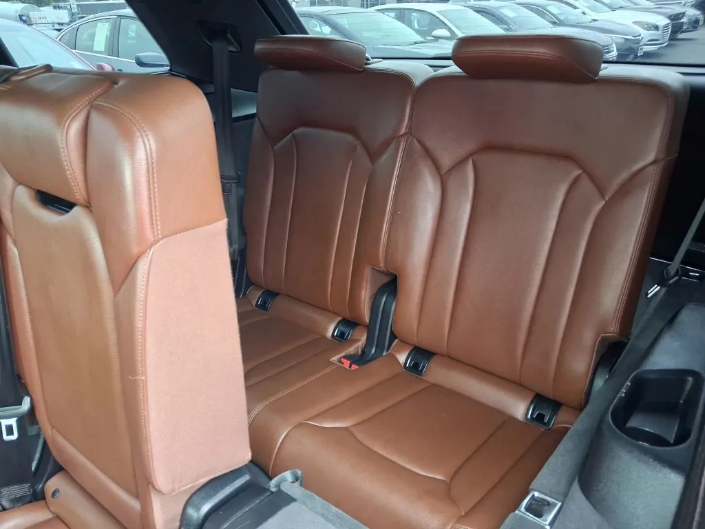Audi Q7 photo 16