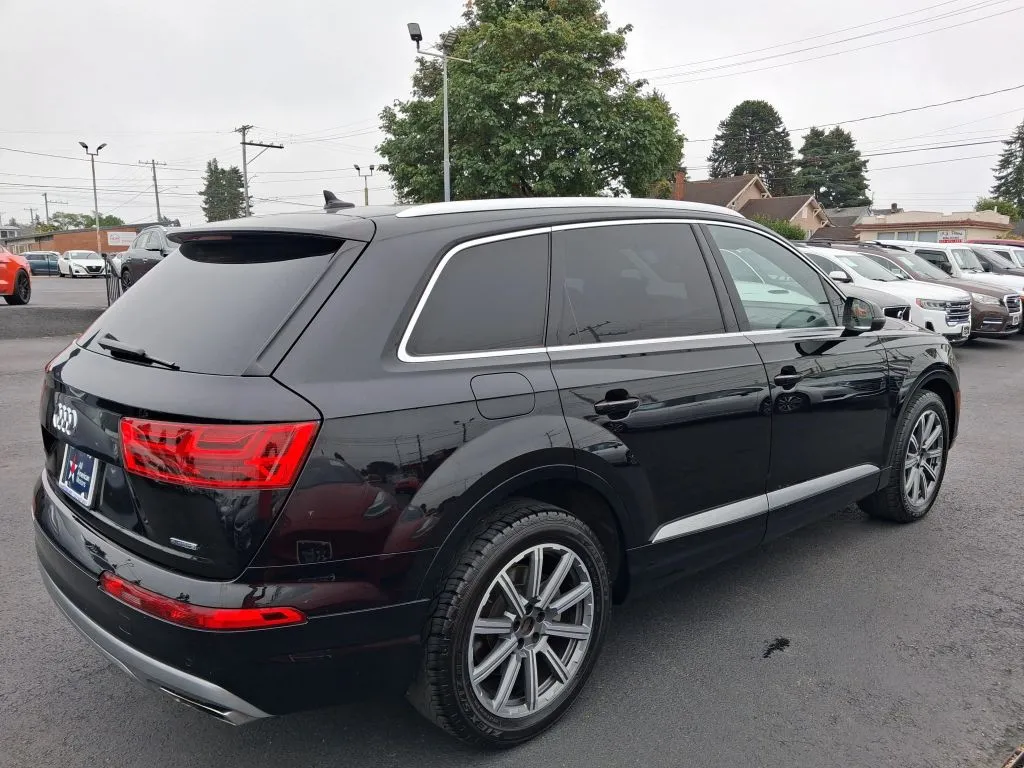 Audi Q7 photo 7
