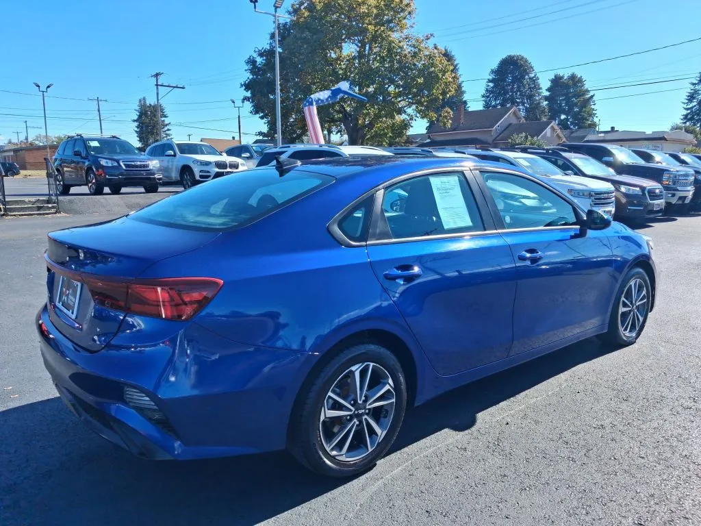 Kia Forte photo 9