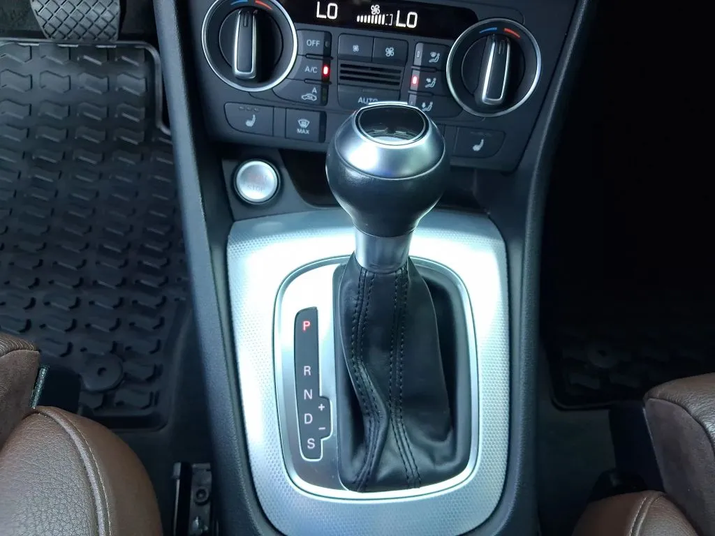 Audi Q3 photo 11
