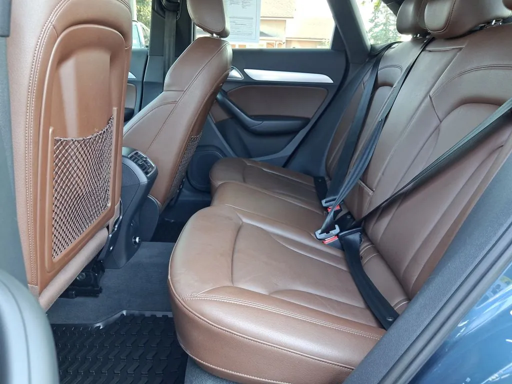 Audi Q3 photo 16