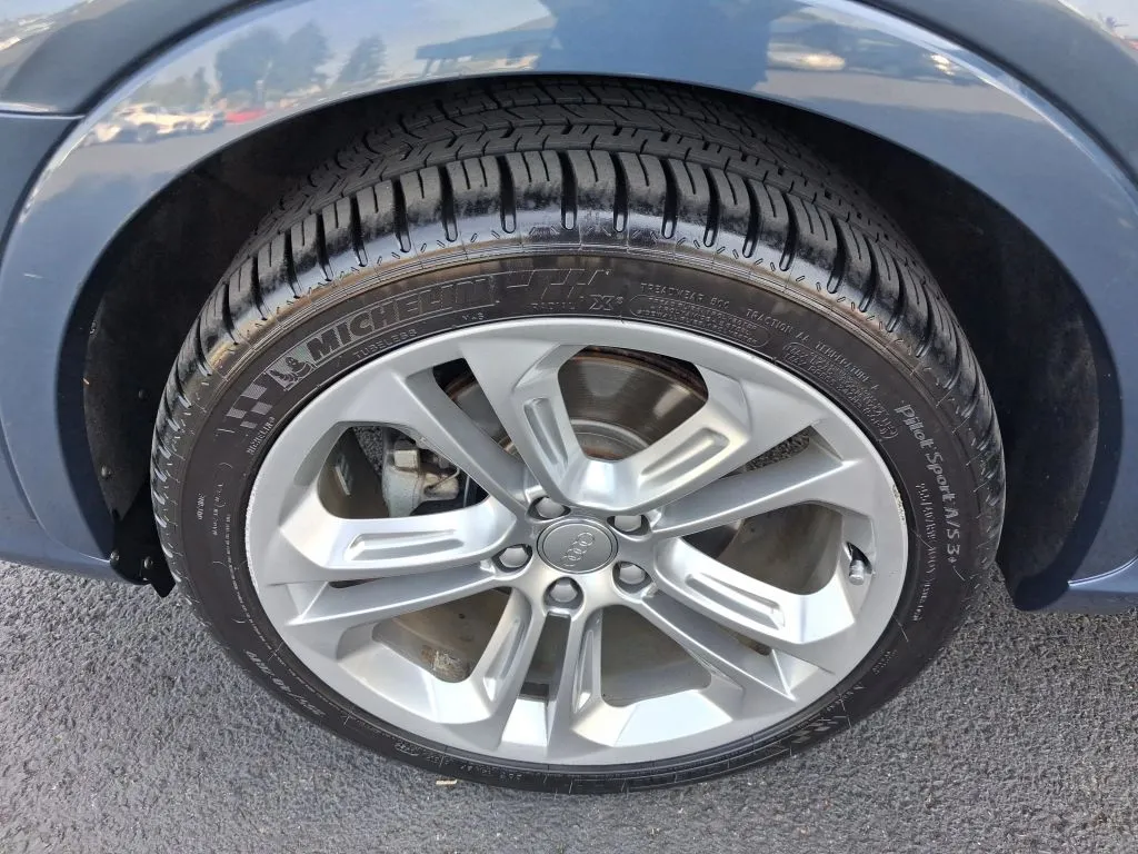 Audi Q3 photo 21