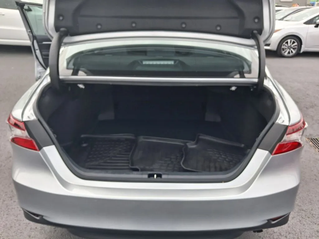 Toyota Camry photo 21