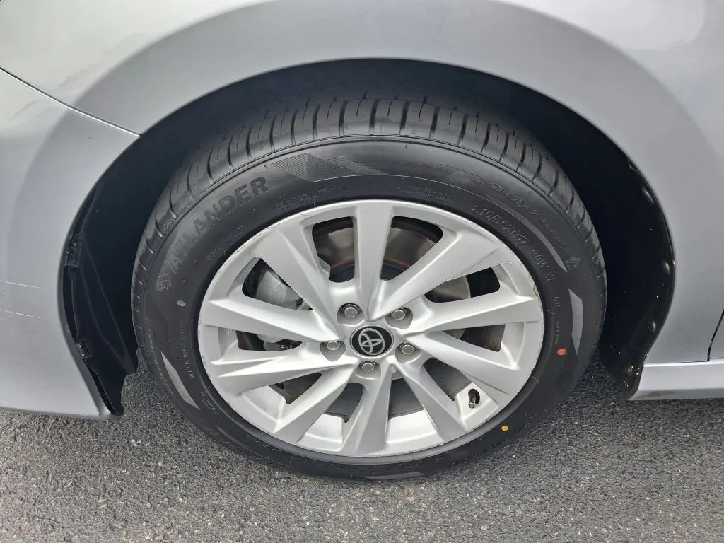 Toyota Camry photo 26