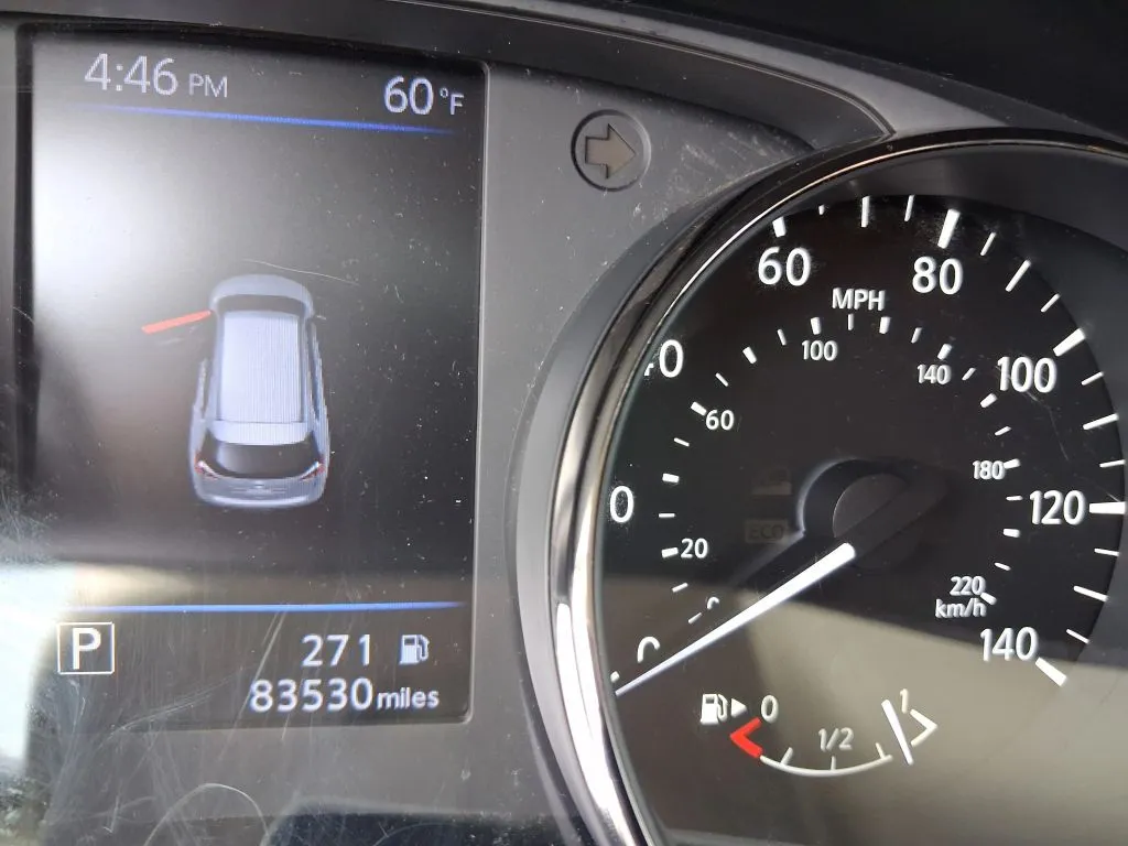 Nissan Rogue photo 19