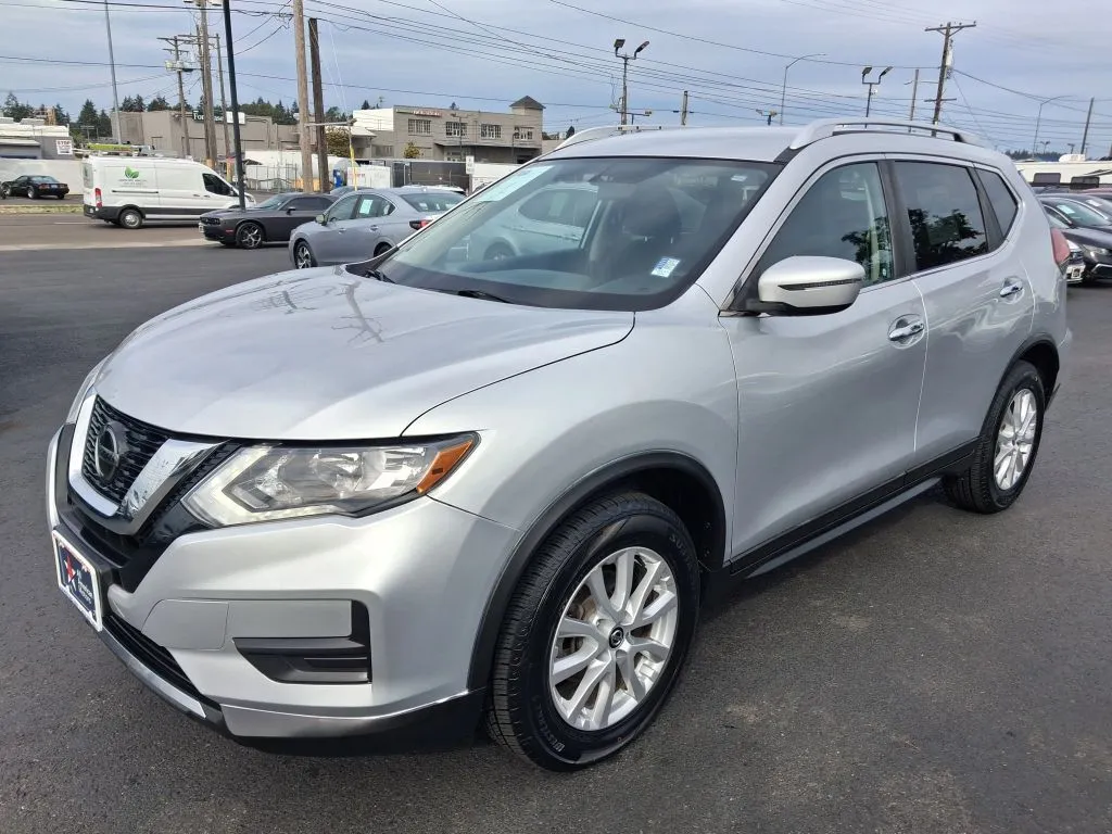 Nissan Rogue photo 3