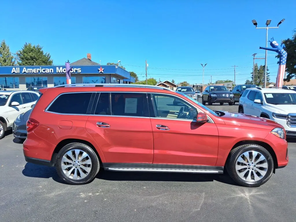 Mercedes-Benz GLS photo 9