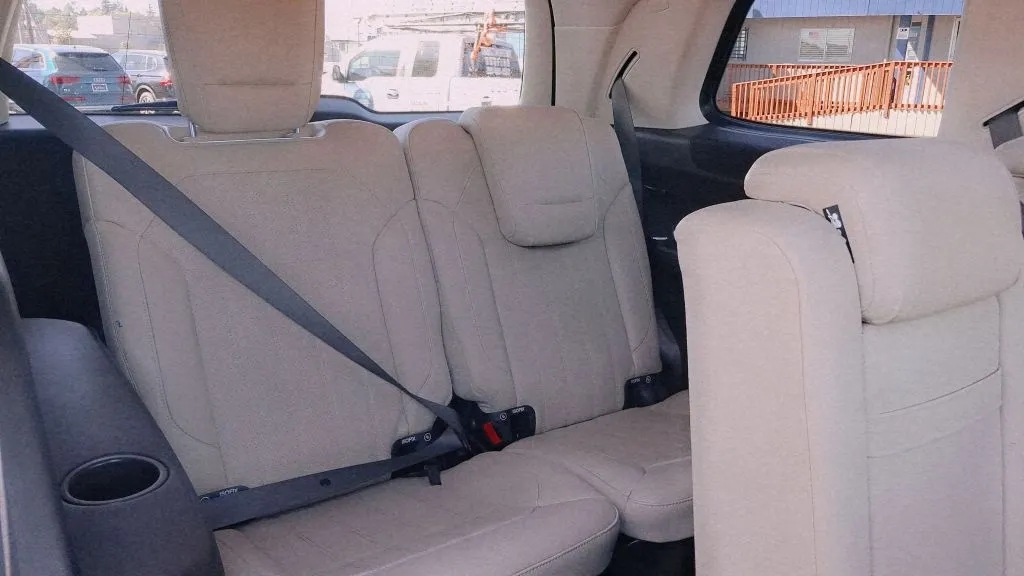 Mercedes-Benz GLS photo 26