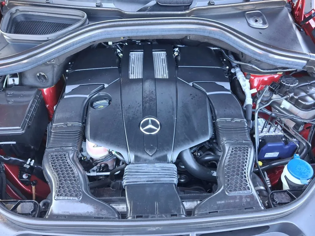 Mercedes-Benz GLS photo 35