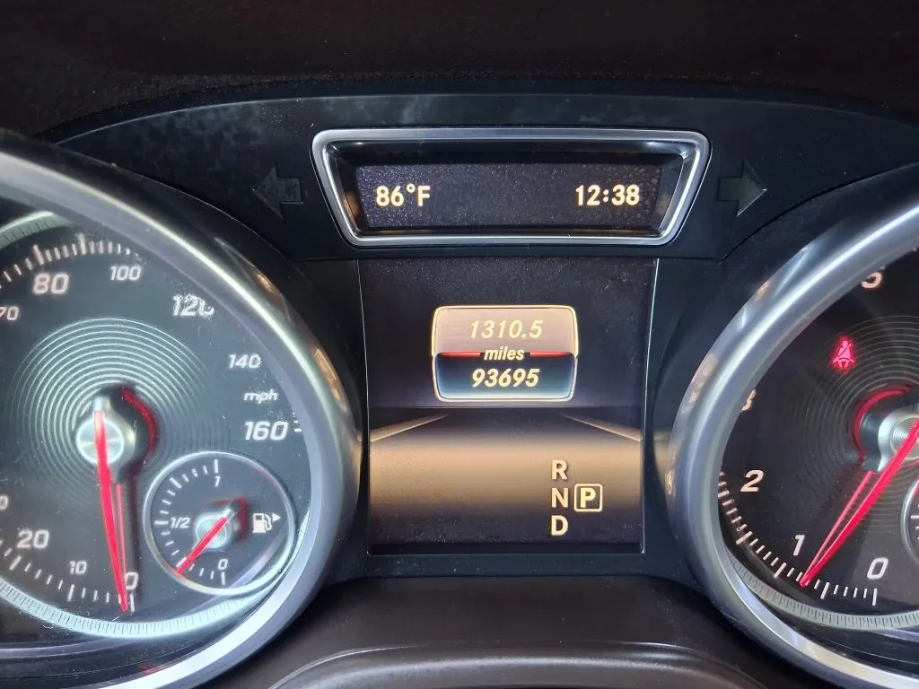Mercedes-Benz GLS photo 11