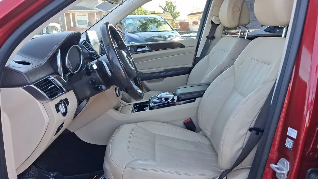 Mercedes-Benz GLS photo 20